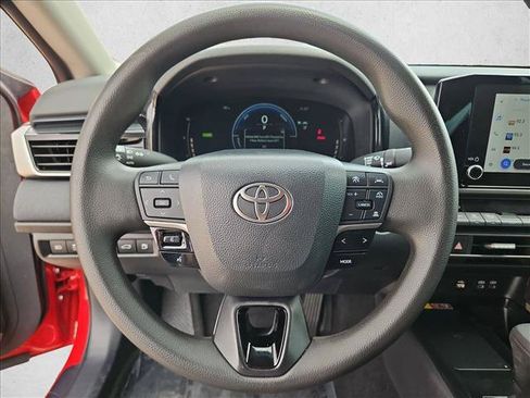 Used 2025 Toyota Camry LE FWD image 13