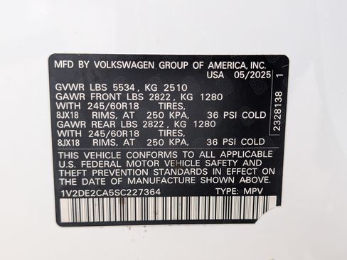 Used 2025 Volkswagen Atlas Cross Sport SE FWD image 37