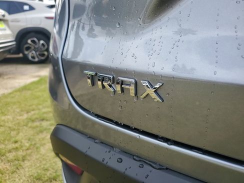 New 2026 Chevrolet Trax LT image 7