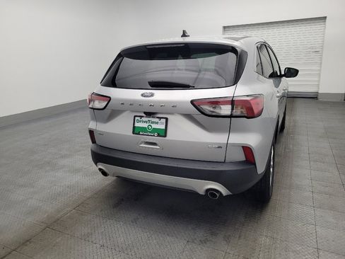 Used 2020 Ford Escape SE image 7