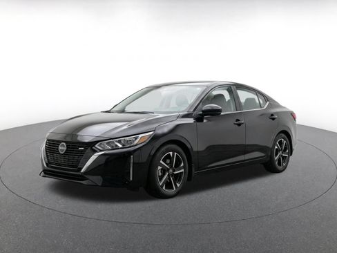 Used 2025 Nissan Sentra SV FWD image 3