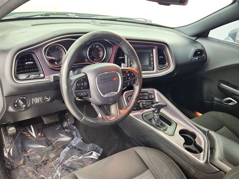 Used 2017 Dodge Challenger R/T RWD image 12