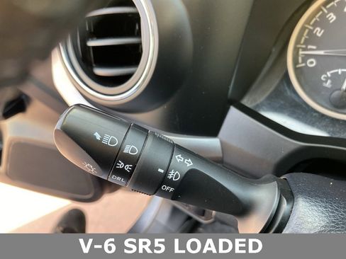 Used 2018 Toyota Tacoma SR5 image 26