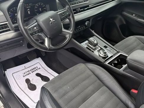 Used 2022 Mitsubishi Outlander SE FWD image 14