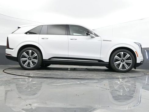 New 2025 Cadillac Escalade IQ Luxury 1 image 48