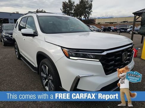 Used 2025 Honda Pilot Elite image 2