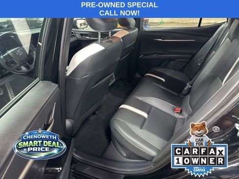 Used 2025 Toyota Camry SE FWD image 6