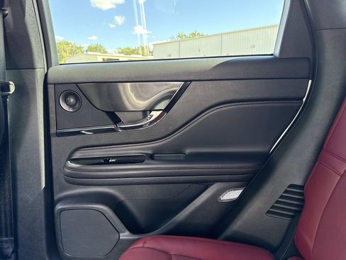 Certified 2023 Lincoln Corsair Reserve w/ Equipment Group 202A image 15