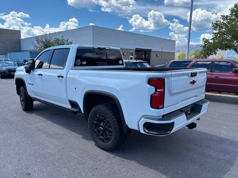 Used 2024 Chevrolet Silverado 2500 LTZ w/ LTZ Plus Package AWD/4WD image 3