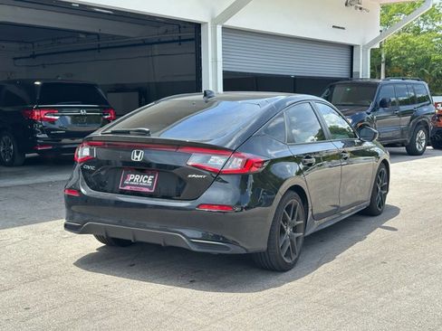 Used 2024 Honda Civic Sport image 5