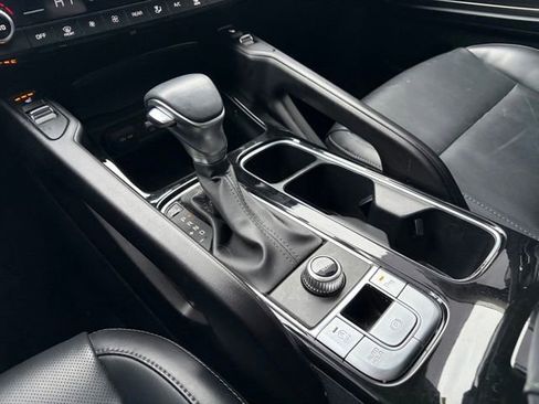 Used 2025 Kia Telluride S image 21