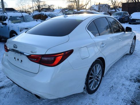 Used 2018 INFINITI Q50 Luxe w/ Essential Package (3.0T Luxe) image 5