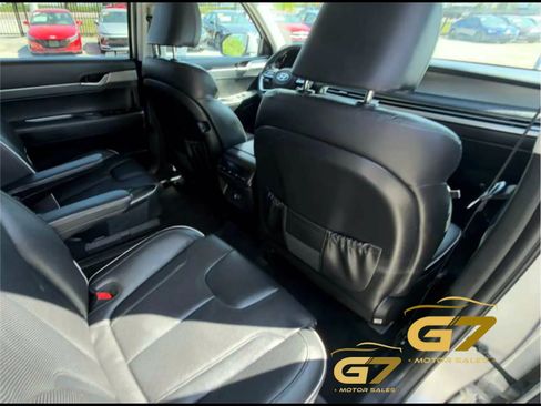 Used 2025 Hyundai Palisade SEL AWD/4WD image 14