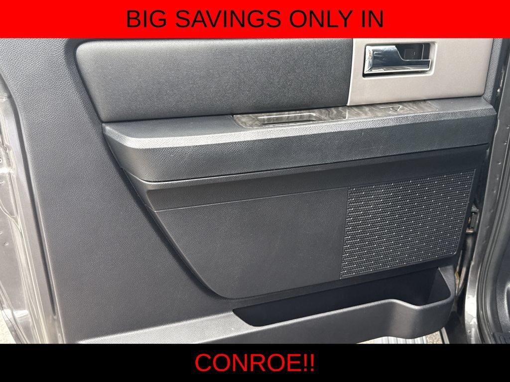 Used 2017 Ford Expedition EL Limited w/ Equipment Group 301A RWD image 23
