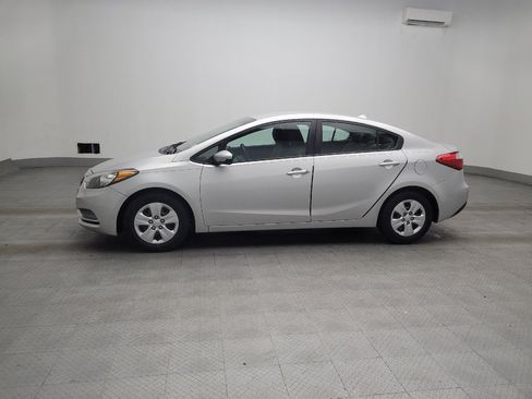 Used 2015 Kia Forte LX FWD image 2