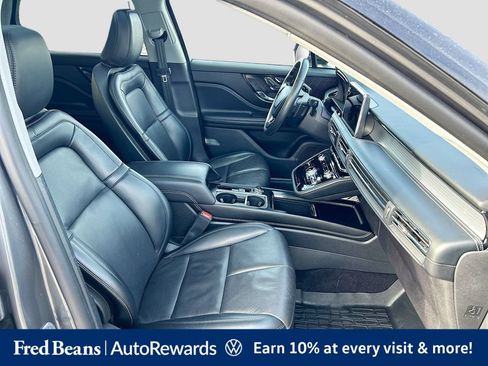 Used 2022 Lincoln Corsair AWD w/ Premium Package image 35