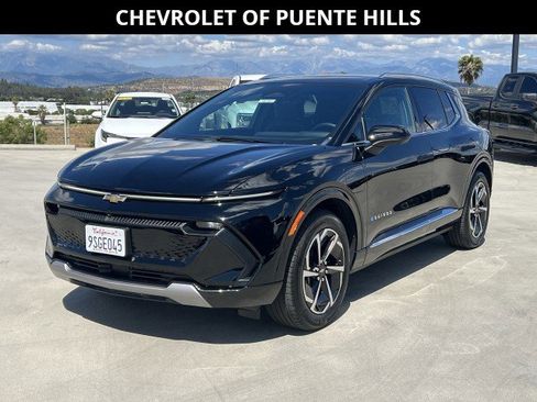 Used 2025 Chevrolet Equinox EV LT w/ Convenience Package image 1