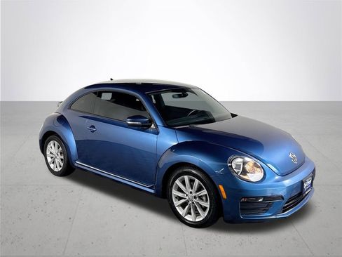 Used 2018 Volkswagen Beetle 2.0T S image 4
