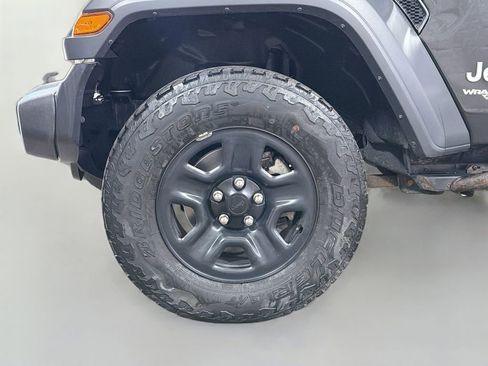 Used 2018 Jeep Wrangler Sport AWD/4WD image 31
