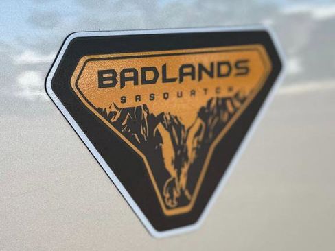 Used 2022 Ford Bronco Badlands w/ Sasquatch Package image 24