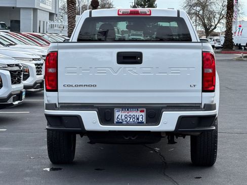 Used 2022 Chevrolet Colorado LT w/ Fleet Safety Package image 4