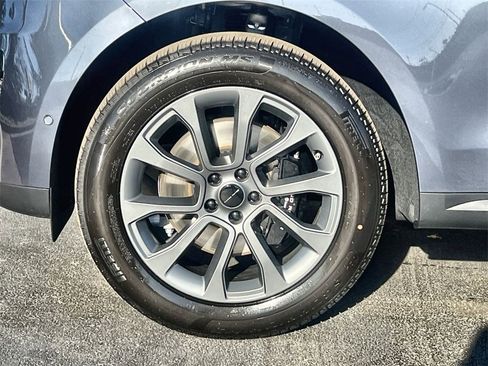 New 2026 Land Rover Range Rover Sport SE image 10