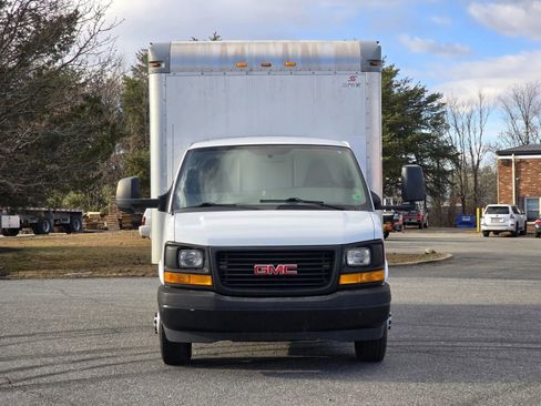 Used 2017 GMC Savana 3500 image 4