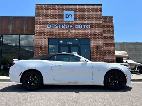 Used 2023 Chevrolet Camaro LT RWD image 7