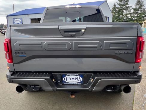 Used 2018 Ford F150 Raptor w/ Equipment Group 802A Luxury image 9
