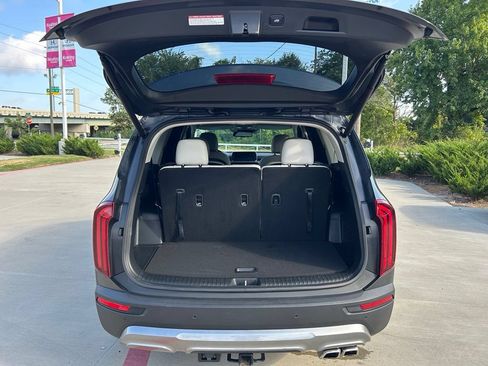 Used 2022 Kia Telluride EX w/ EX Premium Package AWD/4WD image 10