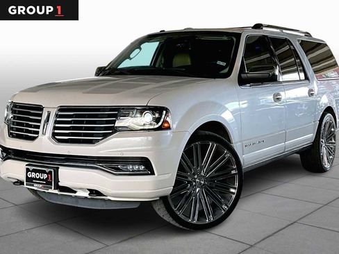 Used 2016 Lincoln Navigator L Reserve image 1