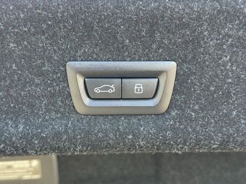 Used 2025 BMW M340i xDrive w/ Premium Package AWD/4WD image 17