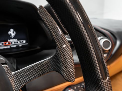 Used 2016 Ferrari 488 Spider image 15