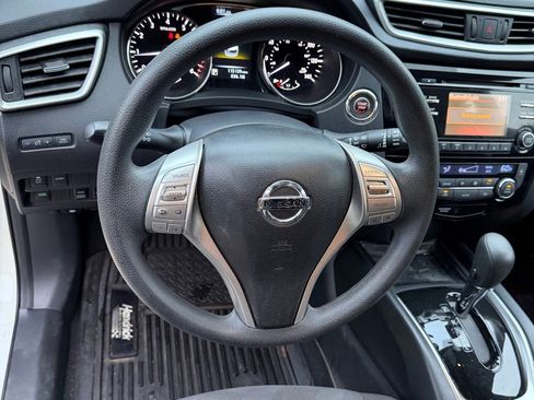 Used 2016 Nissan Rogue SV AWD/4WD image 11
