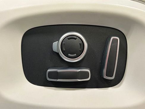 Used 2016 Land Rover Range Rover Long Wheelbase Supercharged image 21