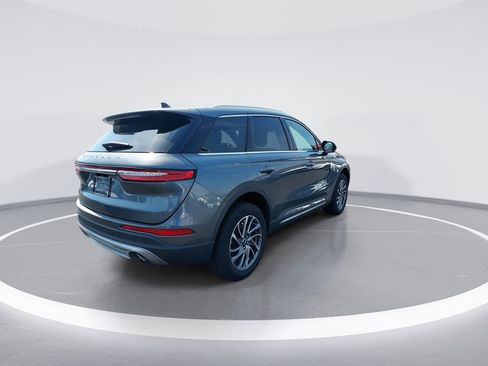 Used 2022 Lincoln Corsair AWD w/ Equipment Group 101A image 8