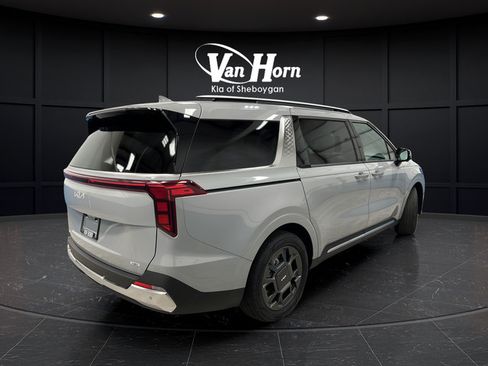 Used 2026 Kia Carnival SX FWD image 7