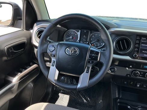 Used 2023 Toyota Tacoma SR5 RWD image 11