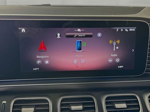 Used 2024 Mercedes-Benz GLS 450 4MATIC image 15