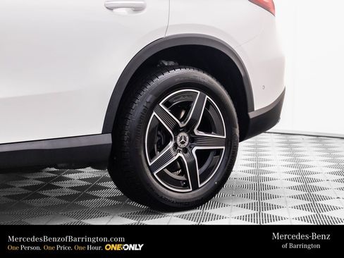 New 2026 Mercedes-Benz GLC 300 4MATIC image 32