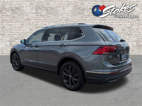 Certified 2024 Volkswagen Tiguan SE image 6