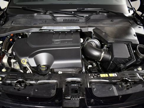 Used 2023 Land Rover Range Rover Evoque R-Dynamic S image 48