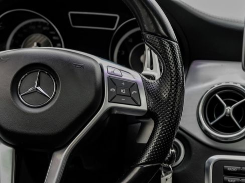 Used 2015 Mercedes-Benz GLA 45 AMG GLA 45 AMG 4MATIC Sport Utilit image 21