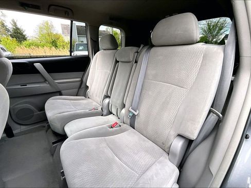 Used 2010 Toyota Highlander 4WD image 31