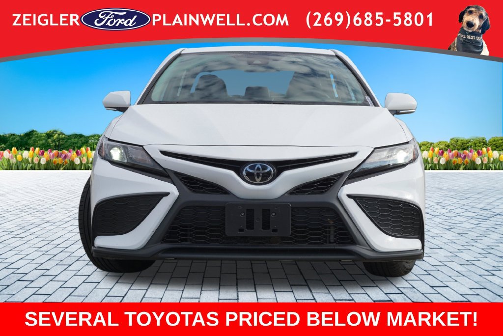 Used 2024 Toyota Camry SE FWD image 8
