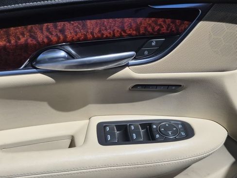 Used 2019 Cadillac XT5 Luxury FWD image 8
