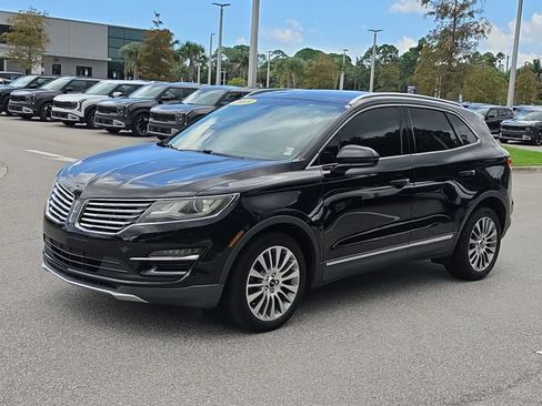 Used 2018 Lincoln MKC Reserve FWD image 2