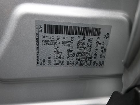 Used 2025 Nissan Rogue SV FWD image 19