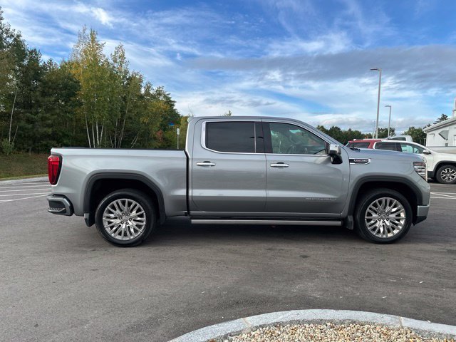 Used 2023 GMC Sierra 1500 Denali w/ Technology Package AWD/4WD image 6