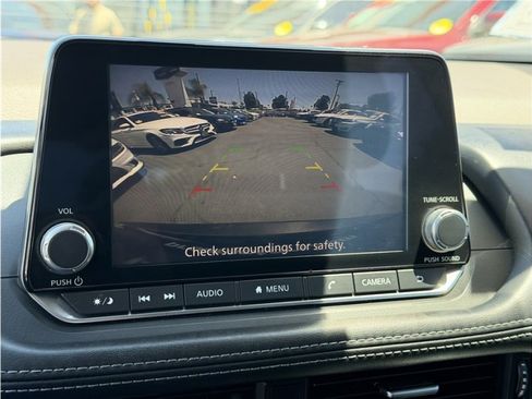 Used 2021 Nissan Rogue S FWD image 37